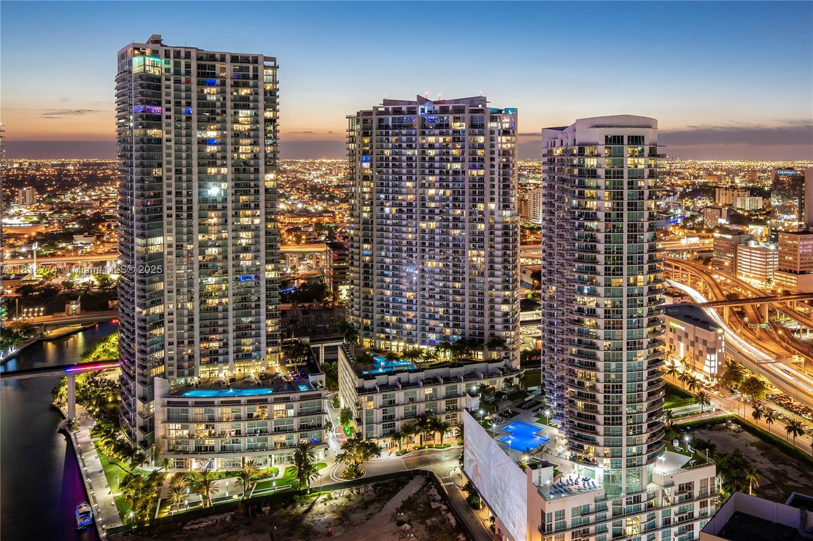 IVY CONDO - Residential