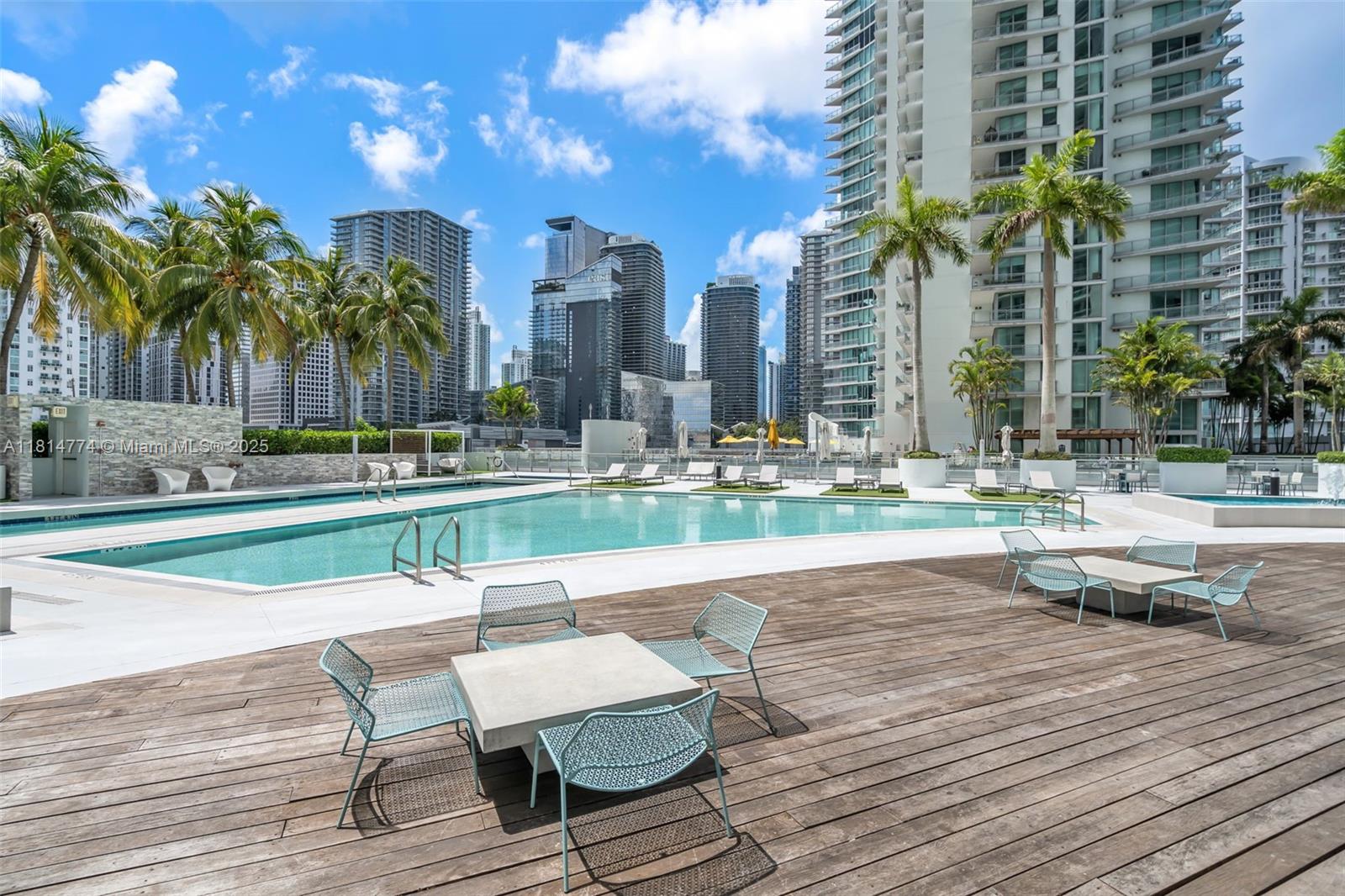IVY CONDO - Residential