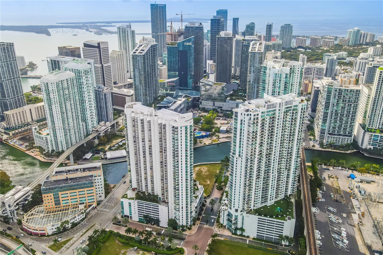 IVY CONDO - Residential