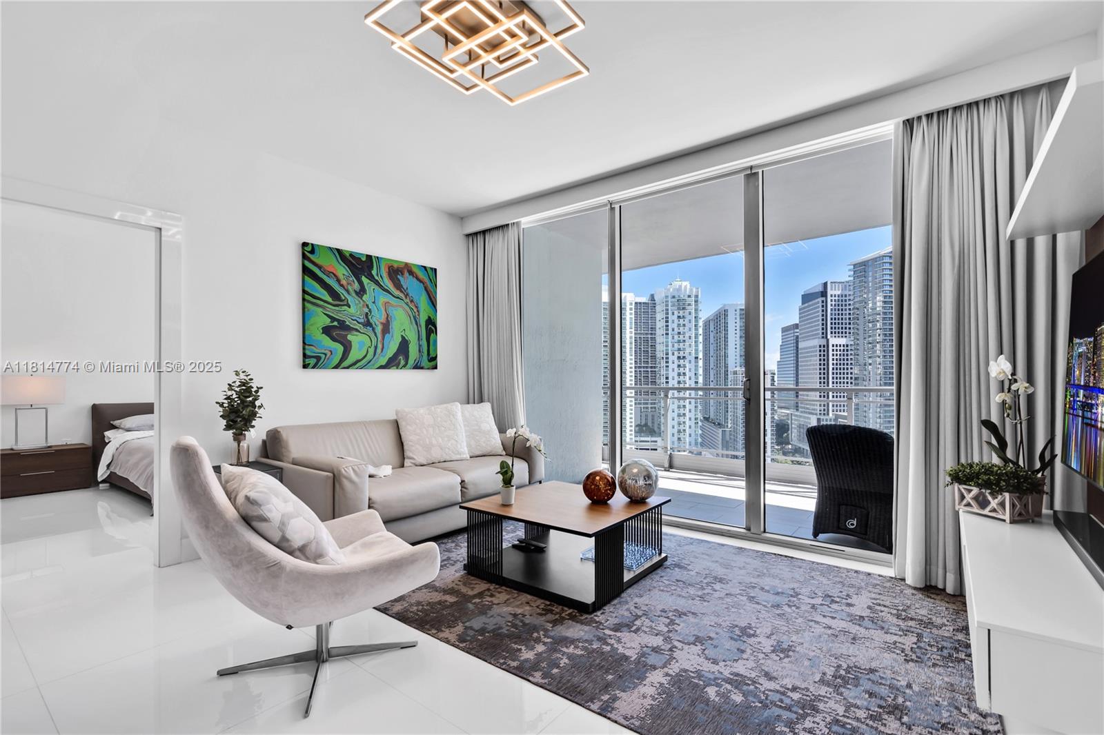 IVY CONDO - Residential
