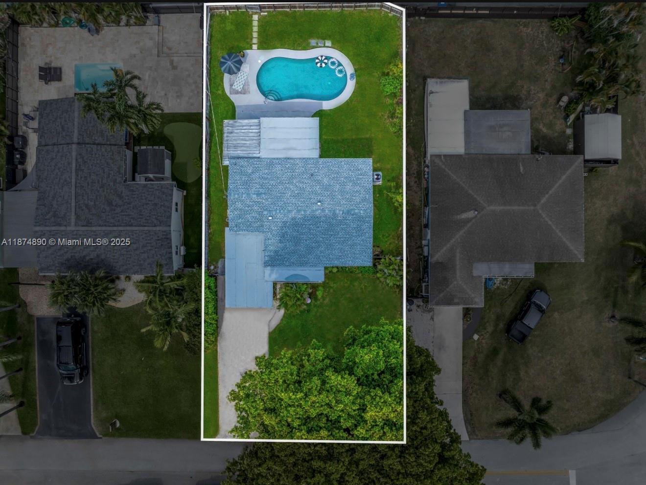 CENTRAL GOLF SEC OF HOLLY - Residential