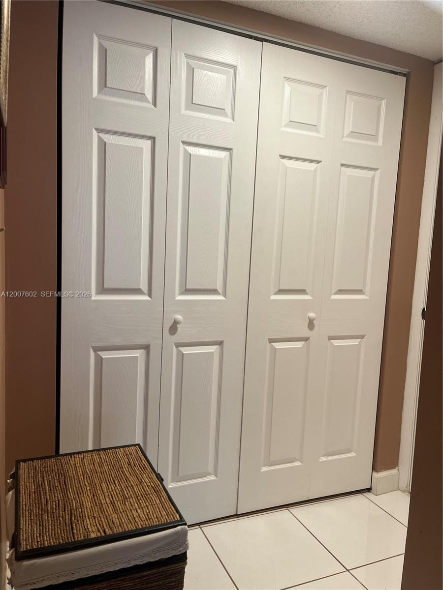 JASMINE LAKES I CONDO - Residential