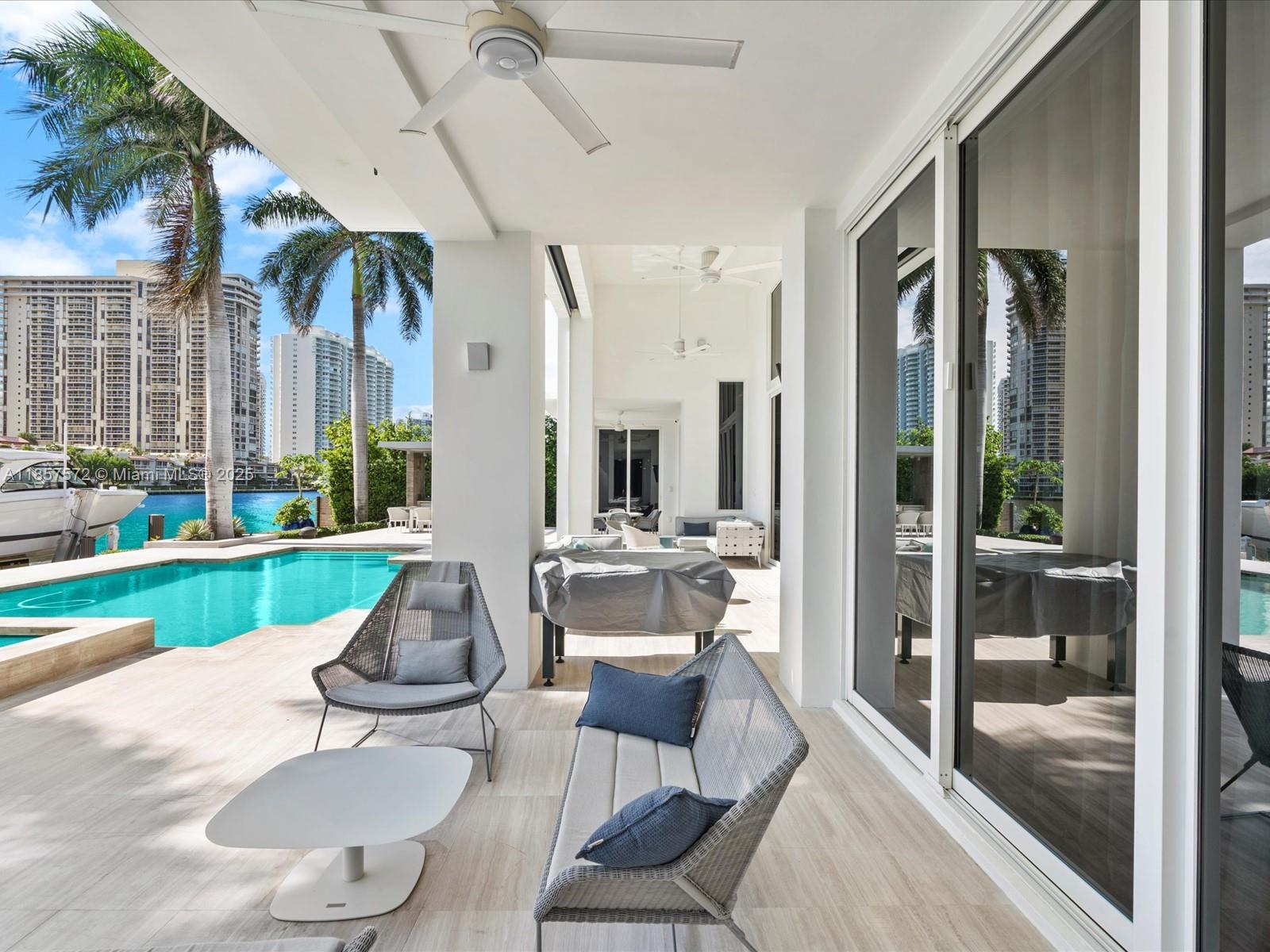 GOLDEN BEACH SEC D - Residential