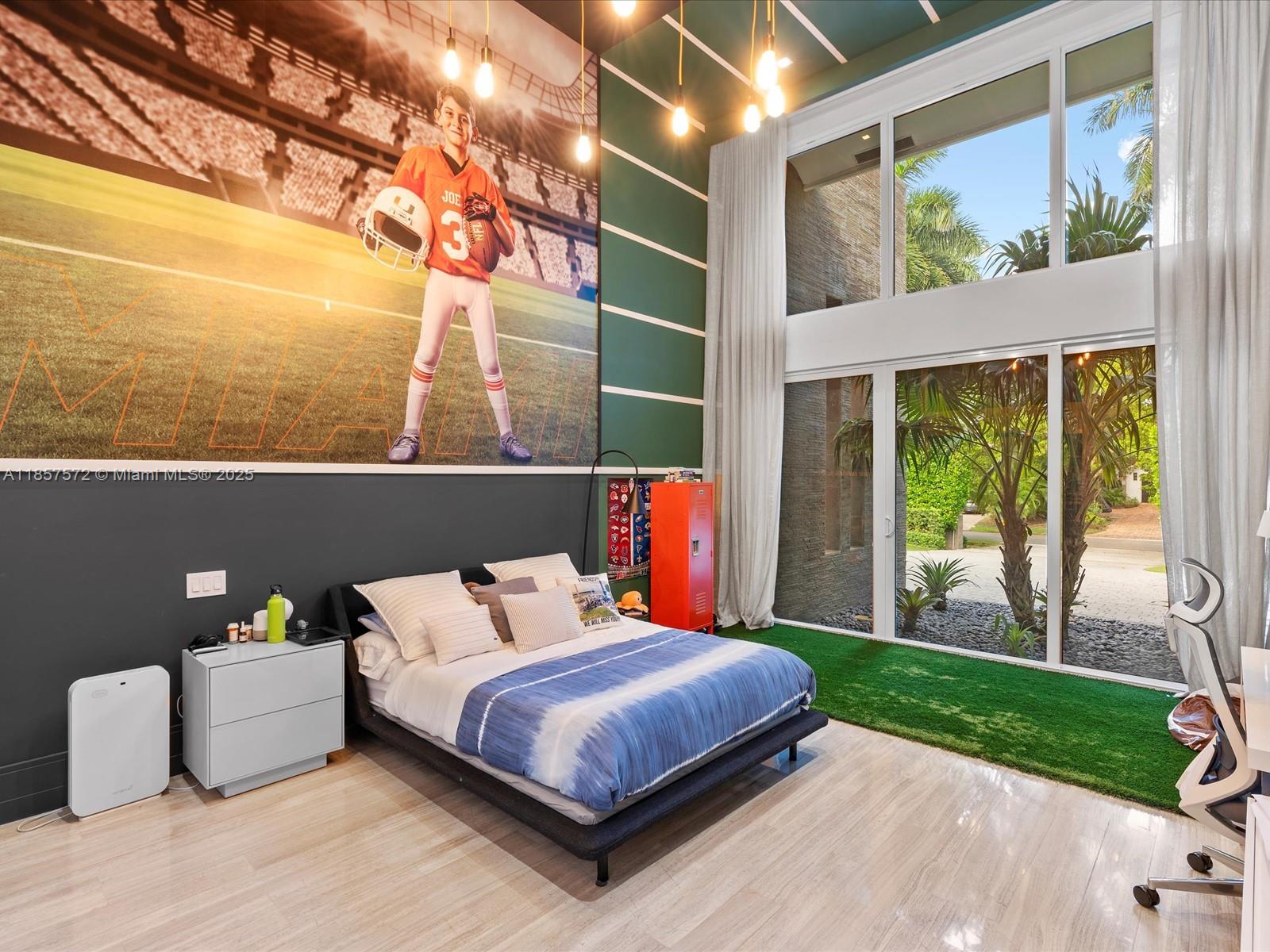 GOLDEN BEACH SEC D - Residential