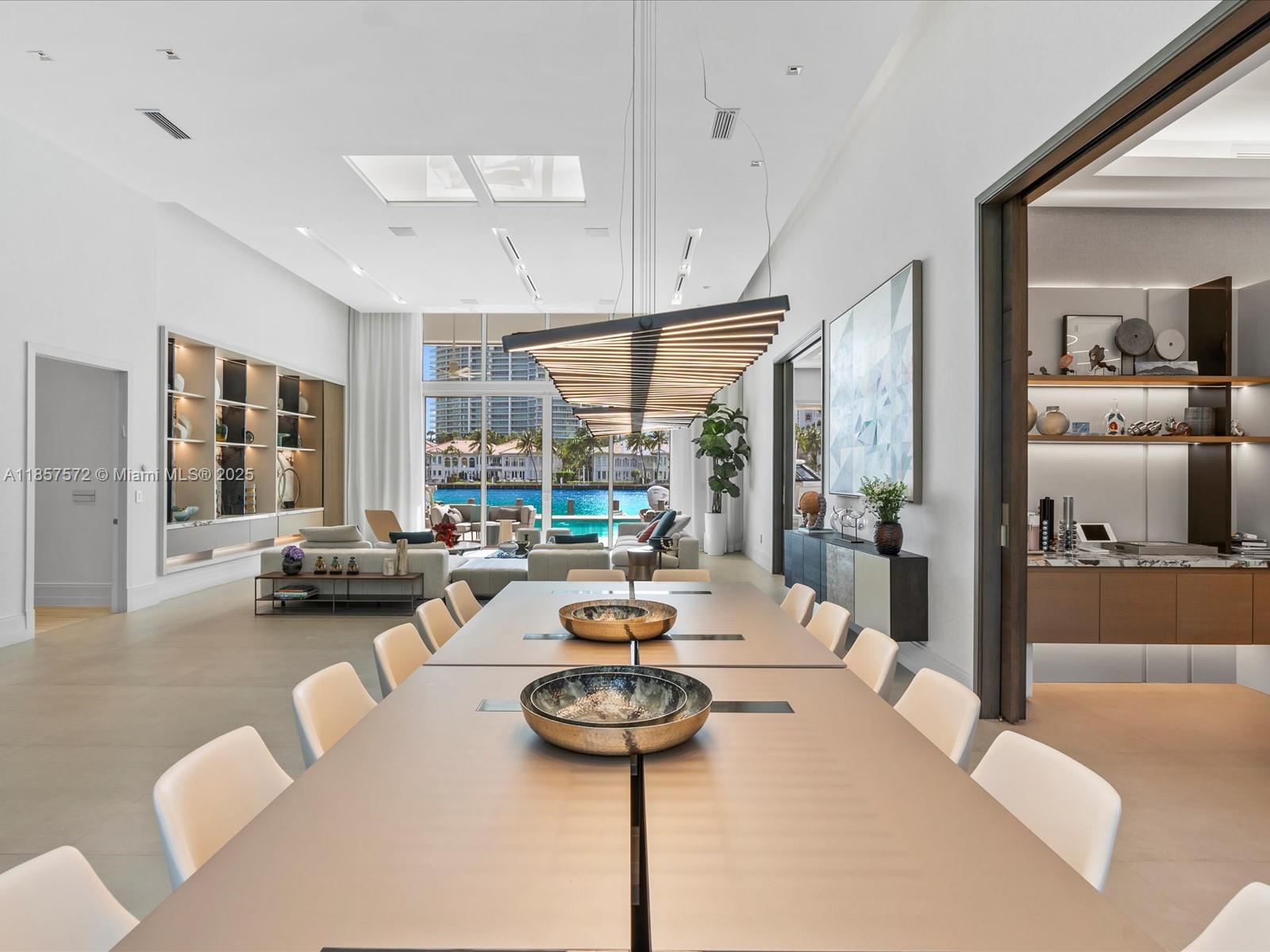 GOLDEN BEACH SEC D - Residential