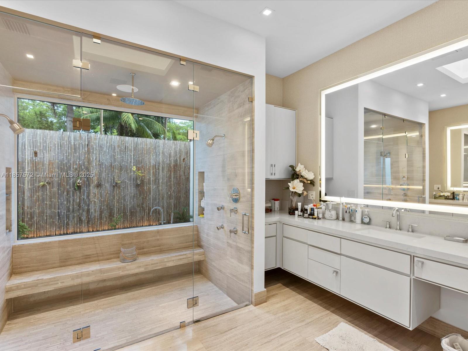 GOLDEN BEACH SEC D - Residential