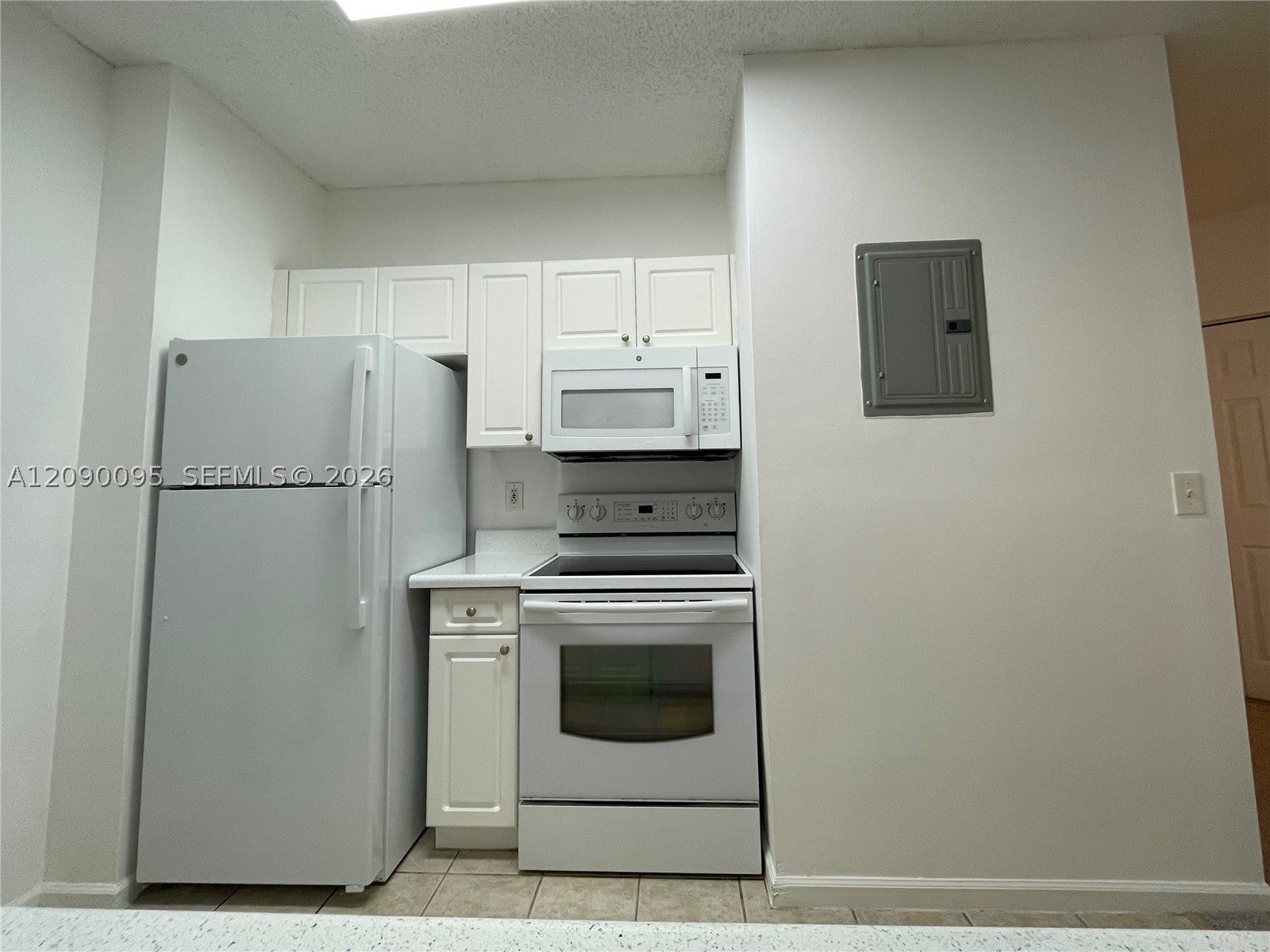 17125 N Bay Rd 3213