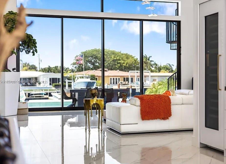 NORTH BAL HARBOUR - Residential