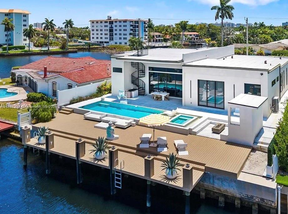 NORTH BAL HARBOUR - Residential