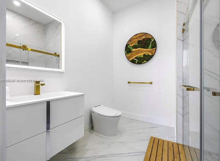 NORTH BAL HARBOUR - Residential