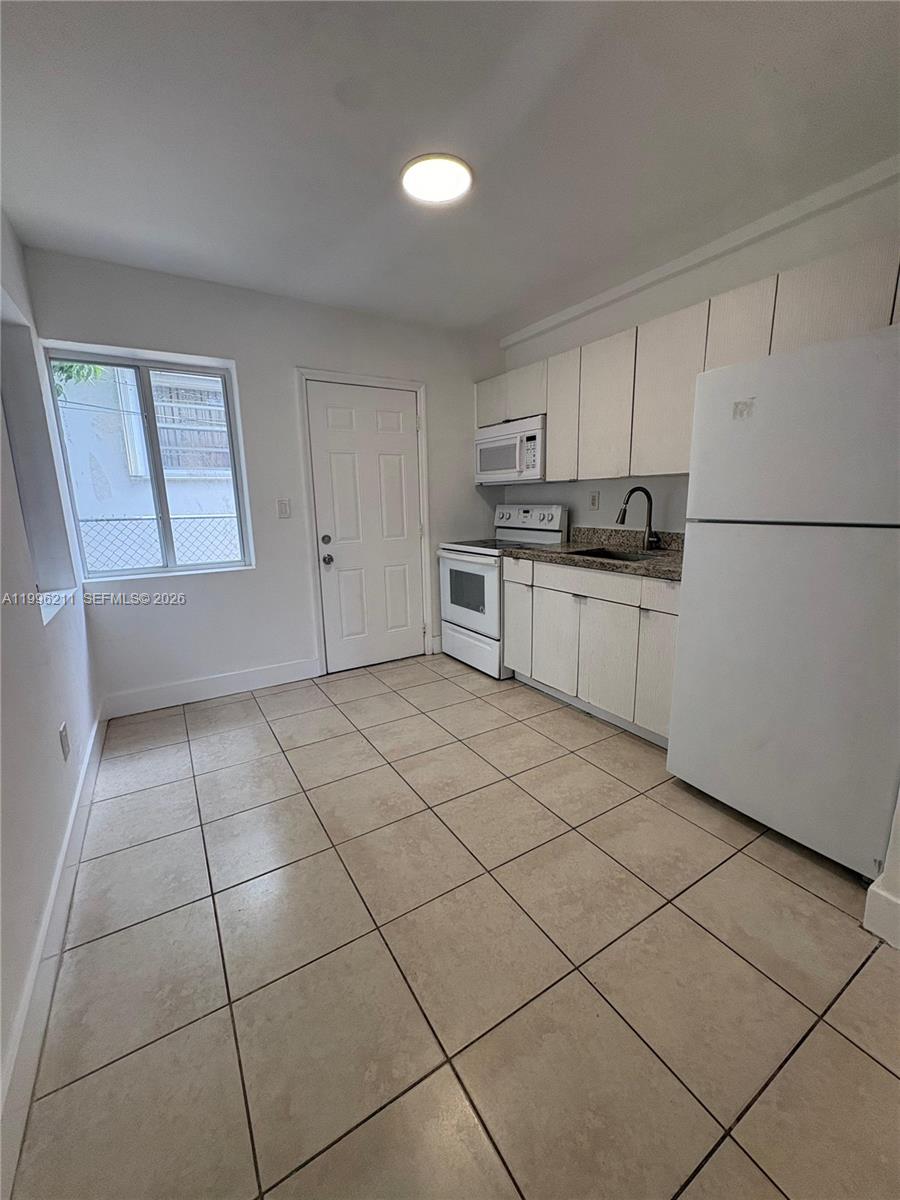 STEPHEN MANOR - Residential Income