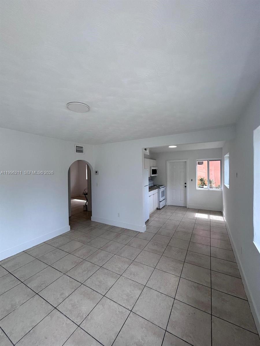 STEPHEN MANOR - Residential Income