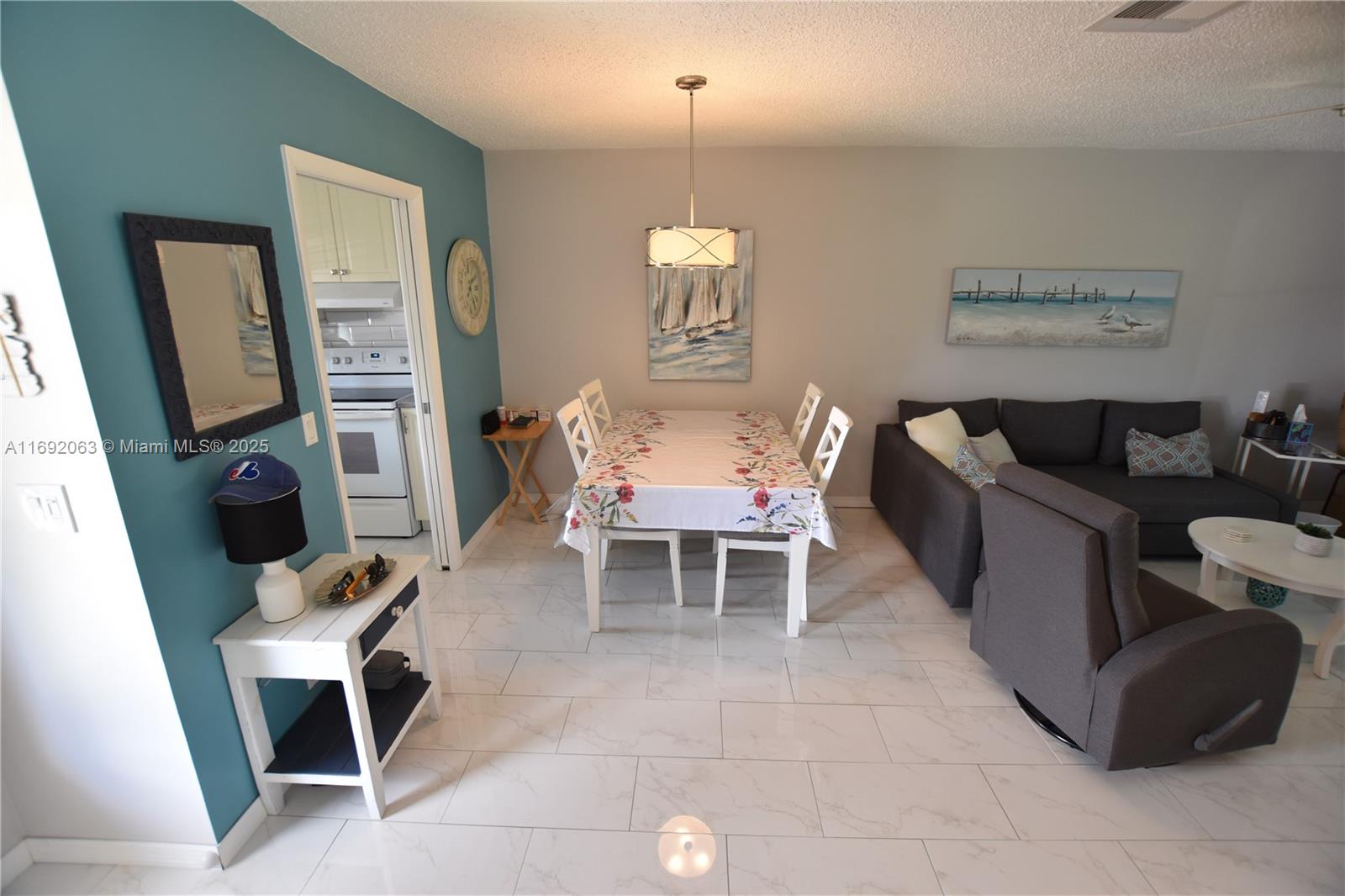 CRESTHAVEN VILLAS CONDO 2 - Residential