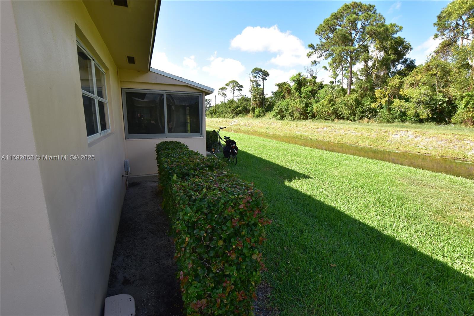 CRESTHAVEN VILLAS CONDO 2 - Residential