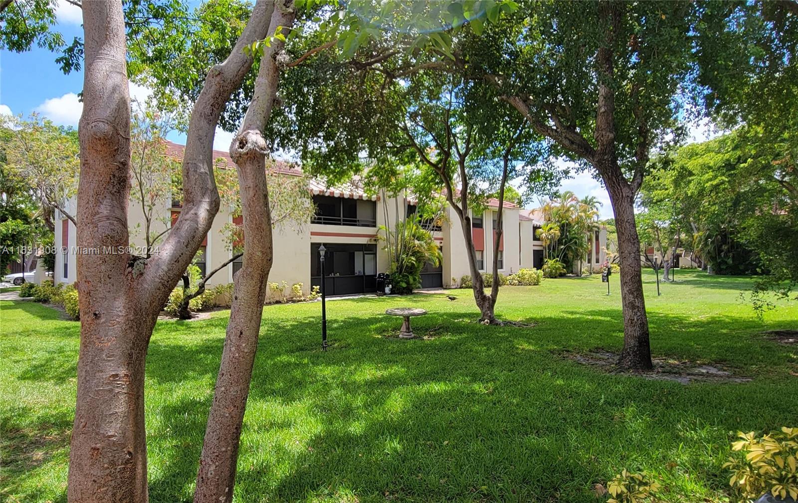 QUATRAINE CONDO III - Residential Lease