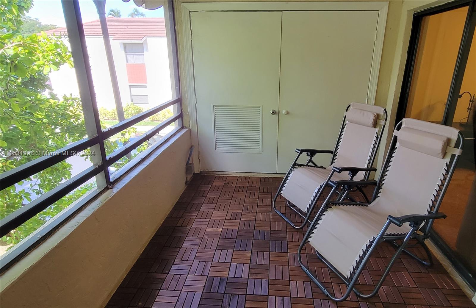 QUATRAINE CONDO III - Residential Lease