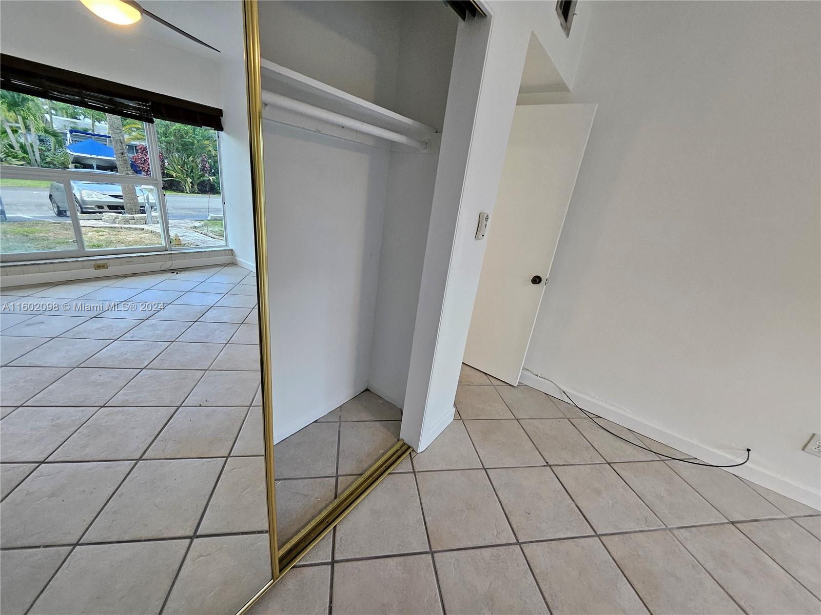 WILTON WEST CONDOMINIUM - Residential Lease