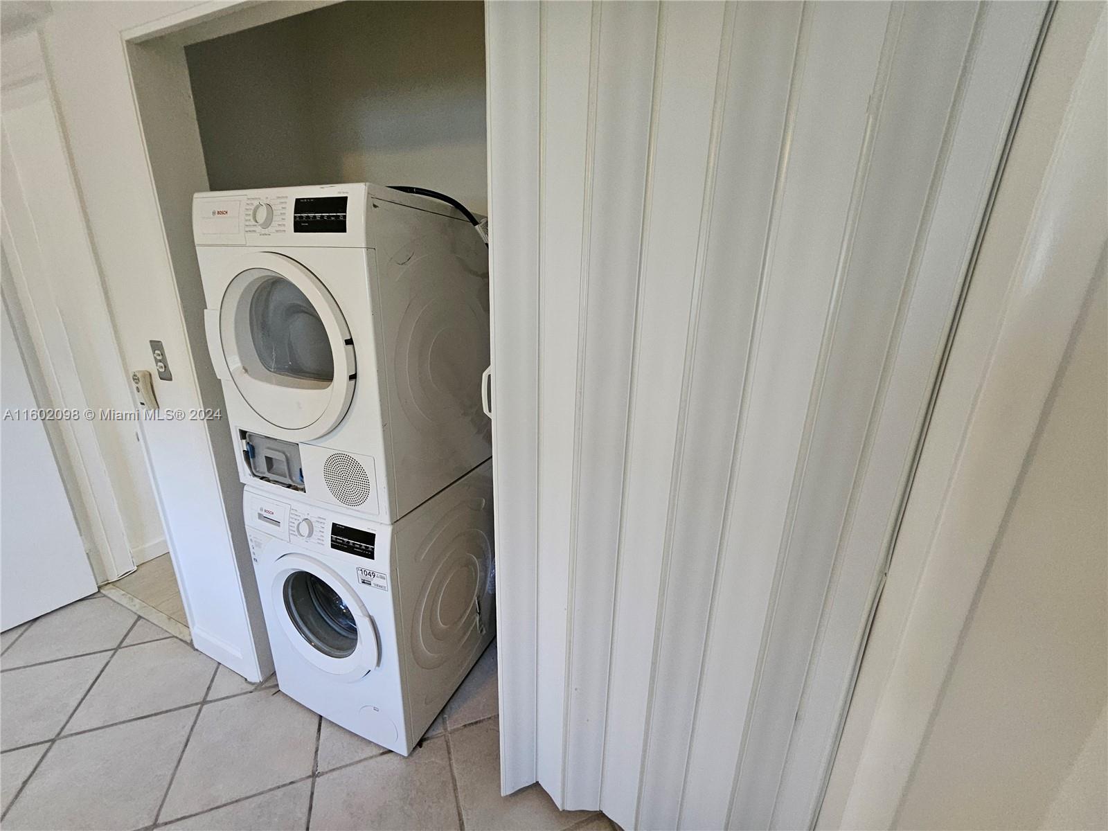 WILTON WEST CONDOMINIUM - Residential Lease