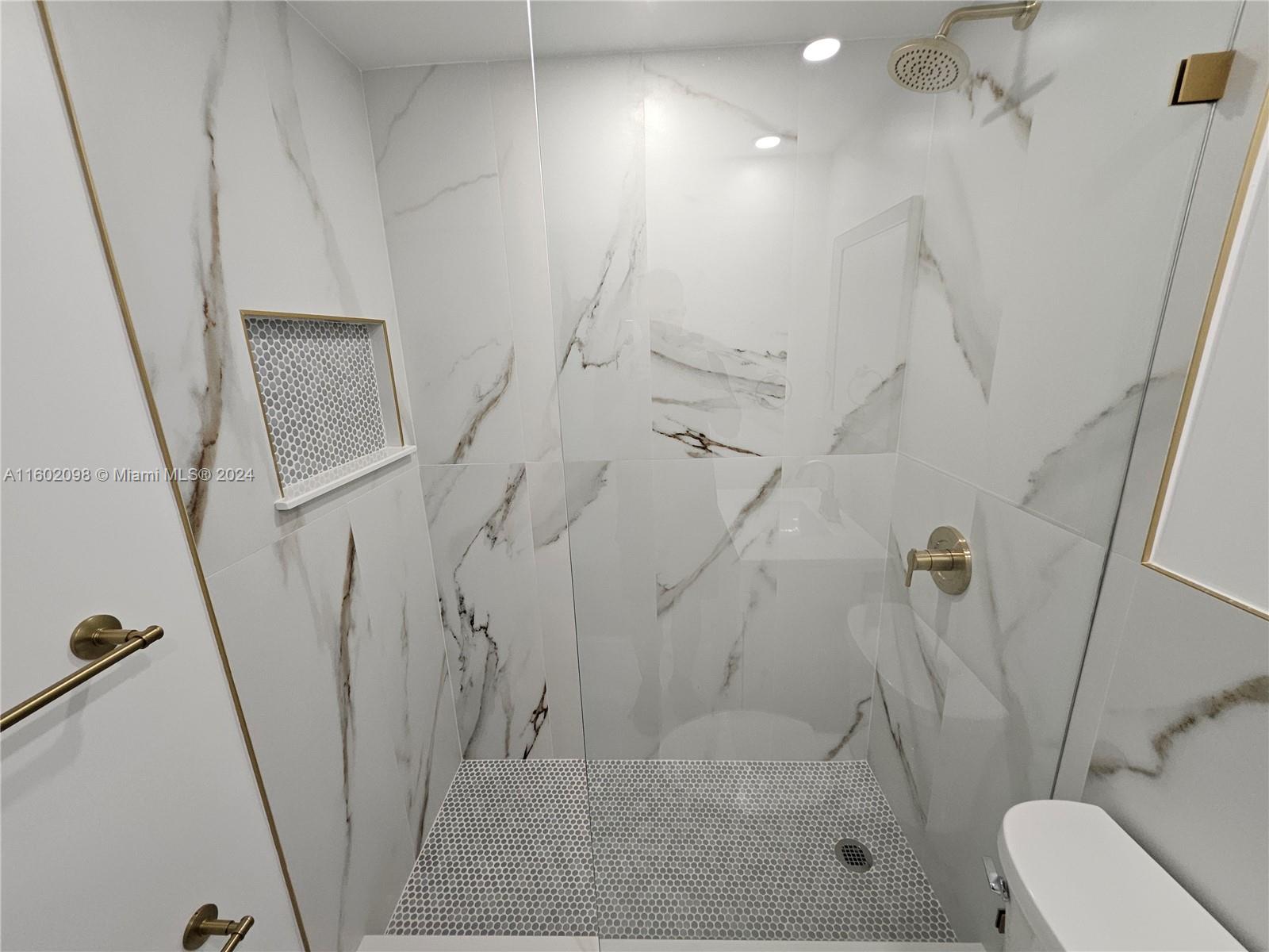 WILTON WEST CONDOMINIUM - Residential Lease