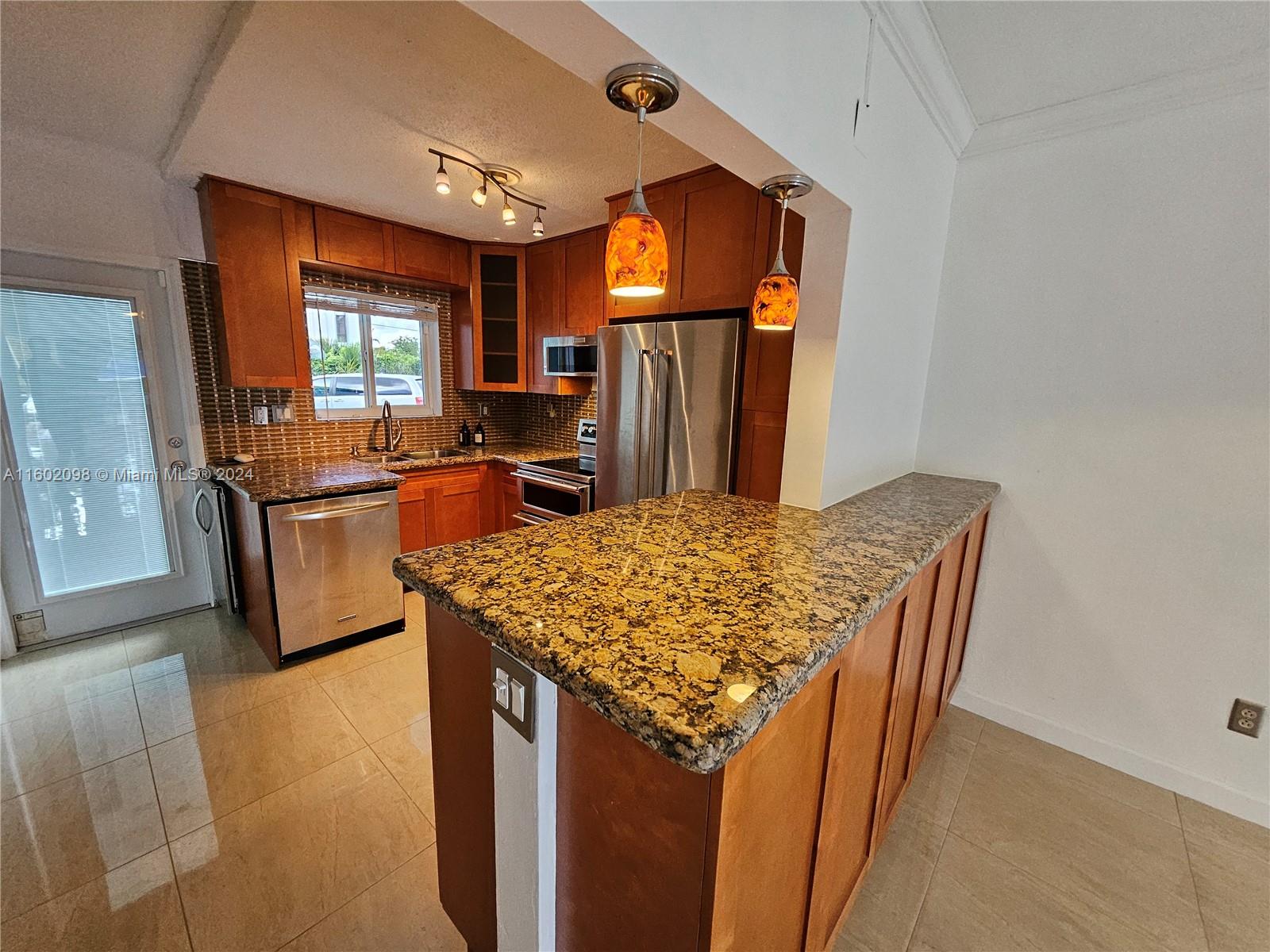 WILTON WEST CONDOMINIUM - Residential Lease