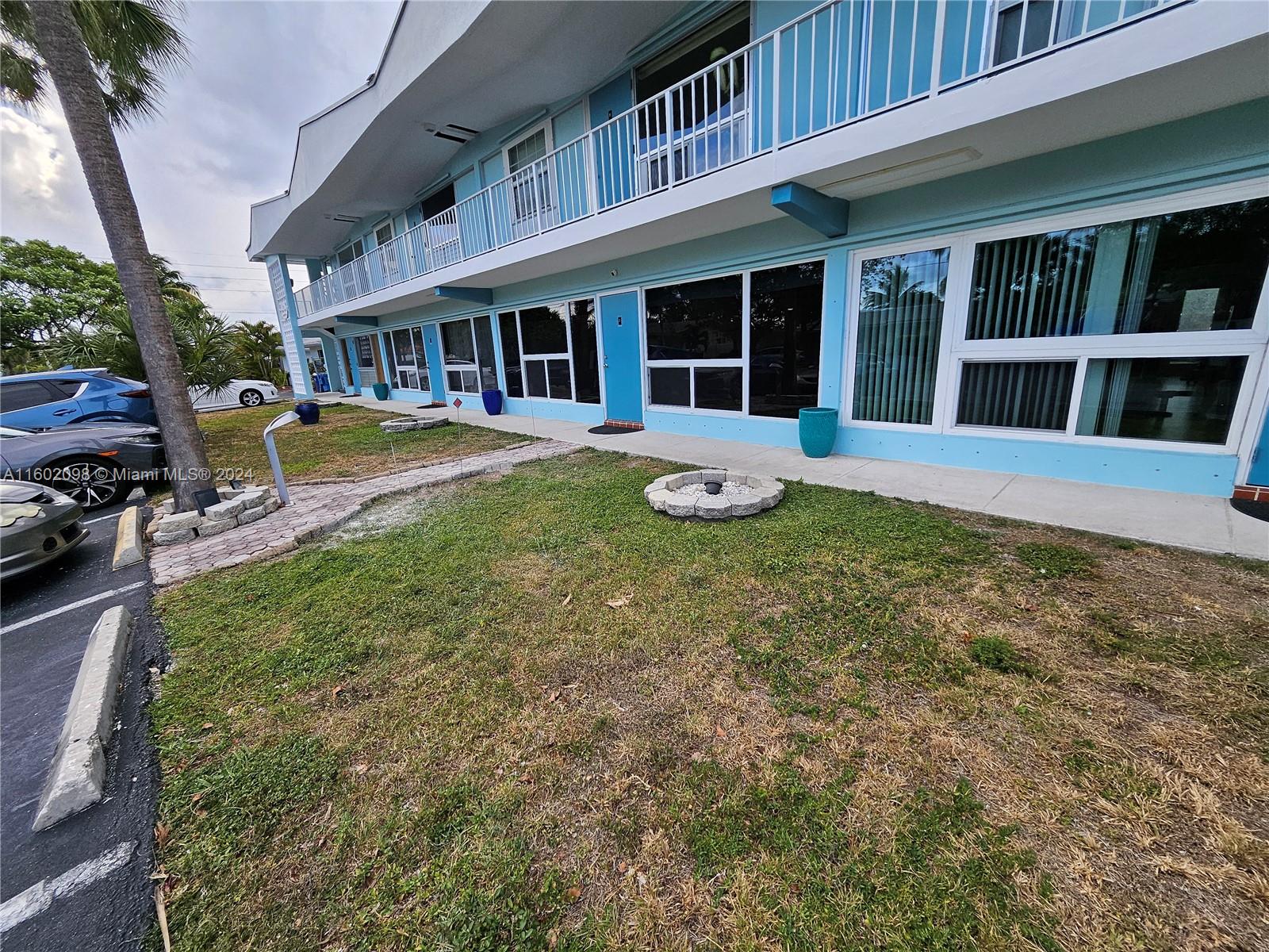 GEM IN WILTON MANORS! STUNNING GROUND FLOOR CONDO IN BOUTIQUE BUILDING WITH ONLY 10 UNITS. TWO BEDROOMS AND ONE BATH. BRAND NEWLY REMODELED ELEGANT BATHROOM. BEAUTIFUL KITCHEN. NICE LARGE SHINY PORCELAIN TILES. LARGE IMPACT WINDOWS AND TONS OF NATURAL LIGHT THROUGHOUT. WASHER AND DRYER IN UNIT. TWO PARKING SPOTS PLUS ADDITIONAL GUEST PARKING. WATER INCLUDED WITH RENT. 

EAST OF I-95, JUST MINUTES TO THE BEACH. CLOSE TO MANY RESTAURANTS AND SHOPS. IN THE MIDDLE OF VIBRANT WILTON MANORS COMMUNITY.