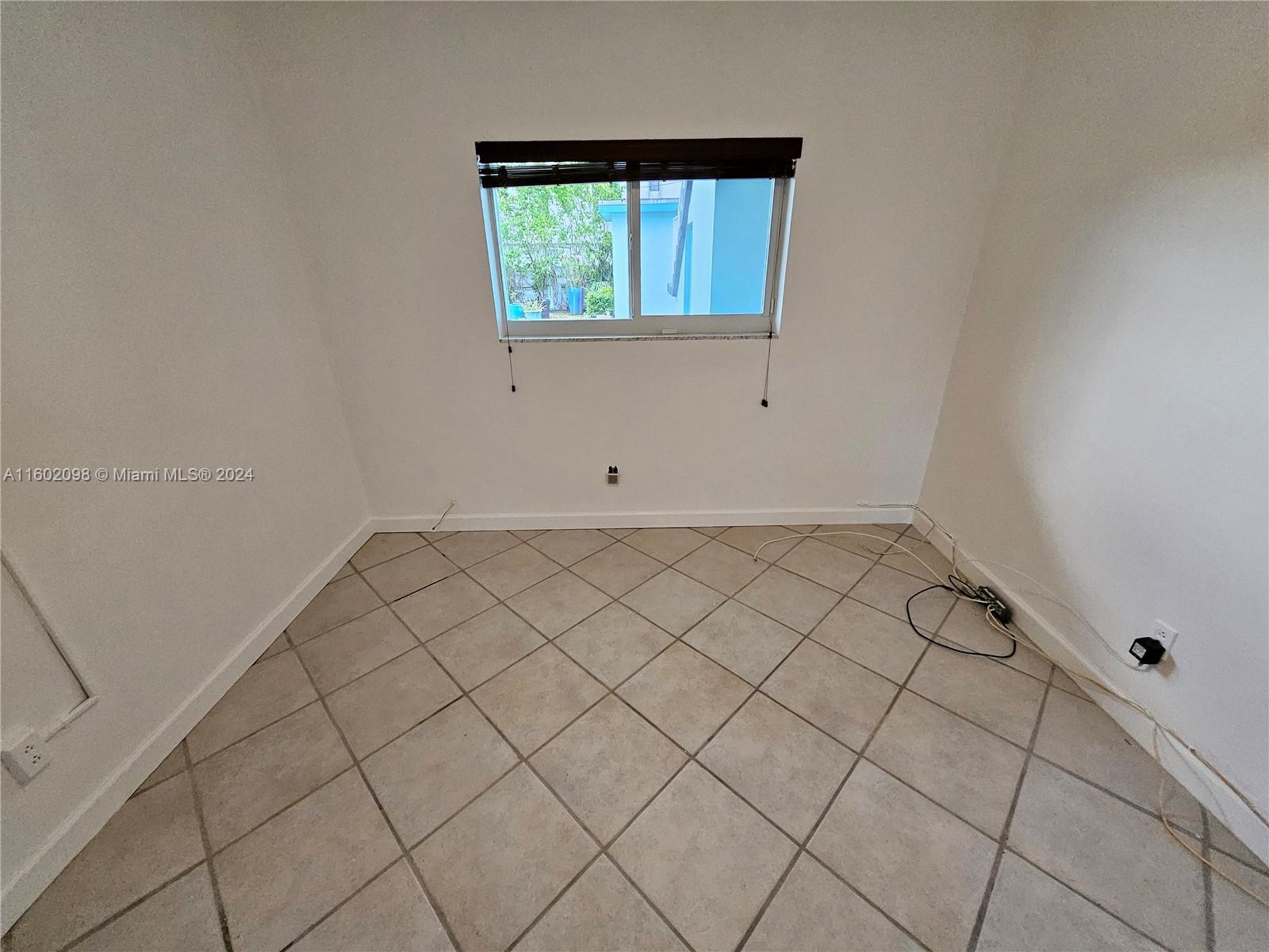 WILTON WEST CONDOMINIUM - Residential Lease