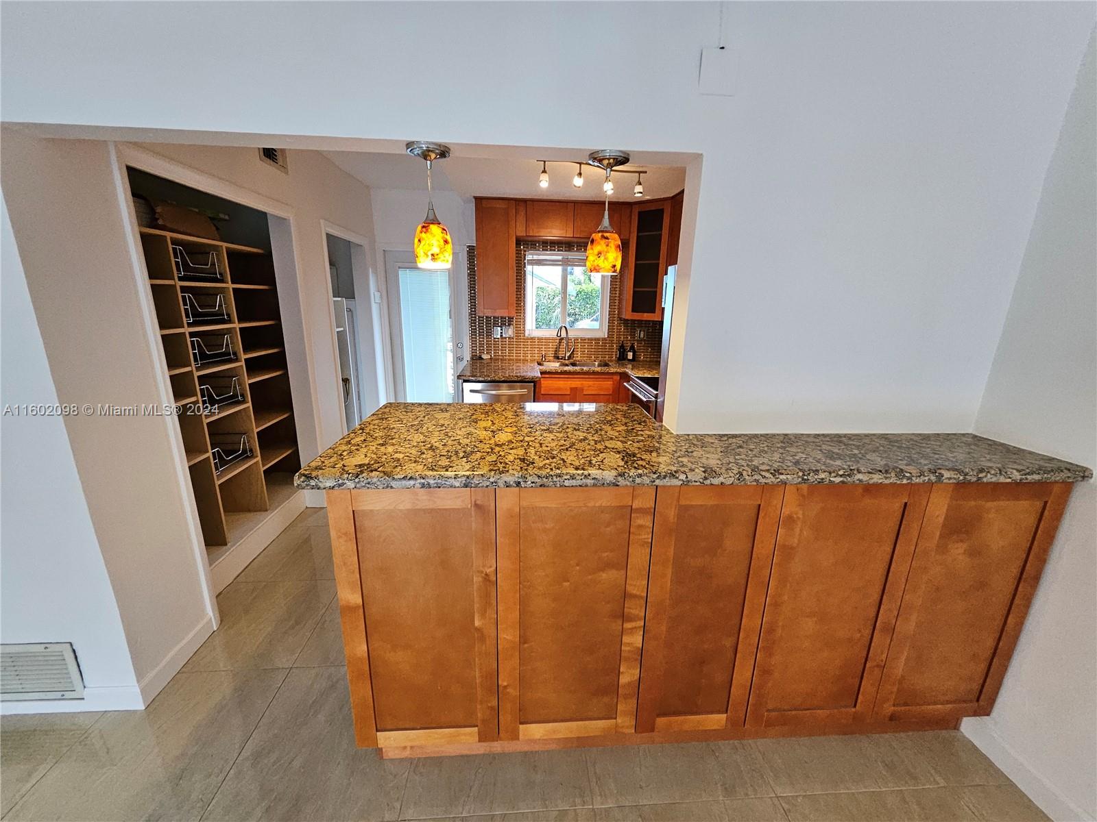 WILTON WEST CONDOMINIUM - Residential Lease