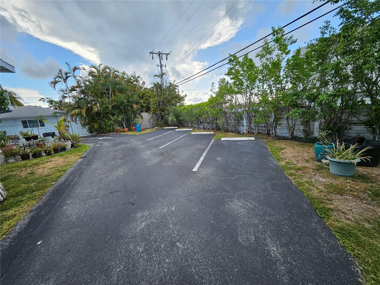 WILTON WEST CONDOMINIUM - Residential Lease