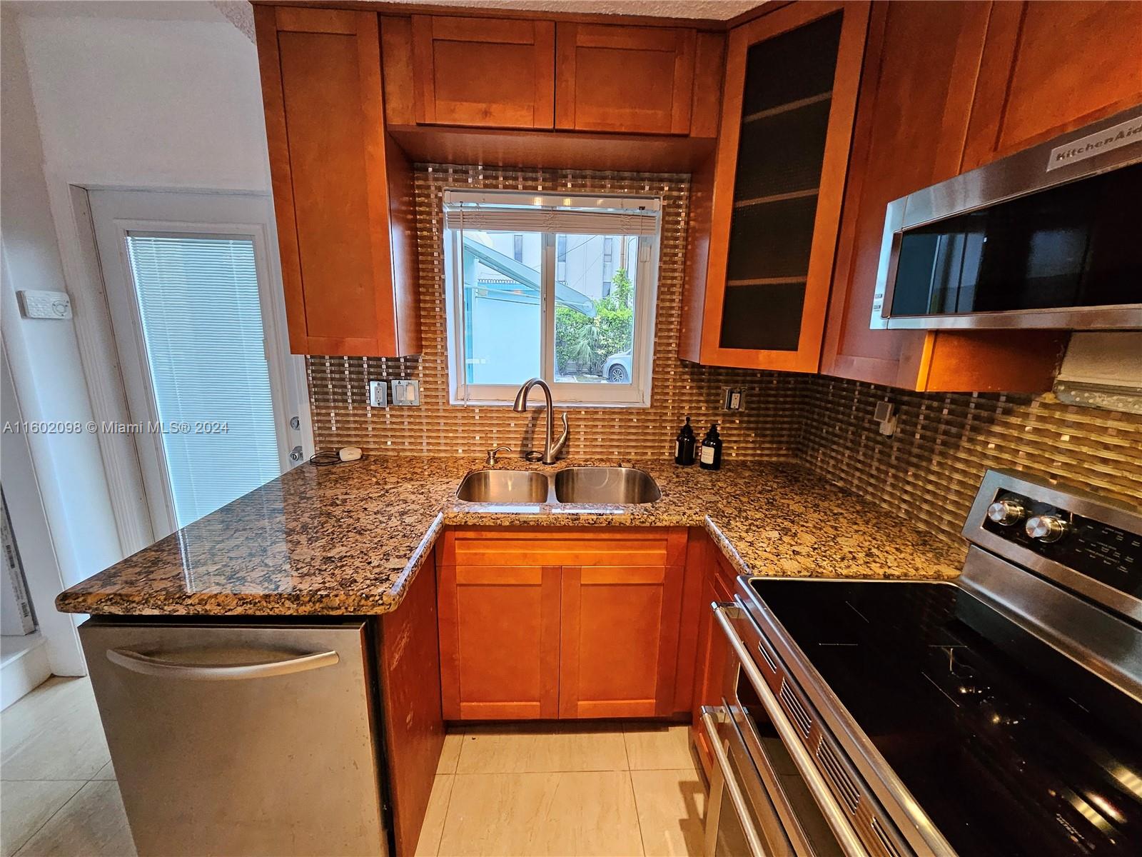 WILTON WEST CONDOMINIUM - Residential Lease