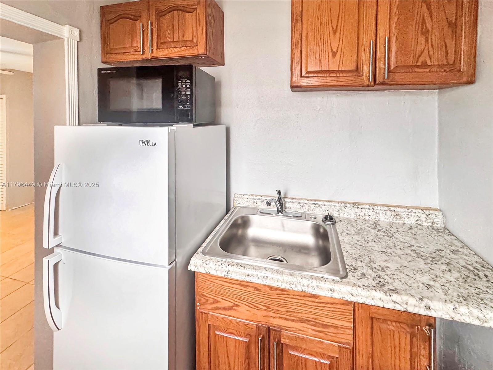 Rental Property at 4440 Nw 168th Ter 2, Miami Gardens, Broward County, Florida - Bathrooms: 1  - $1,350 MO.