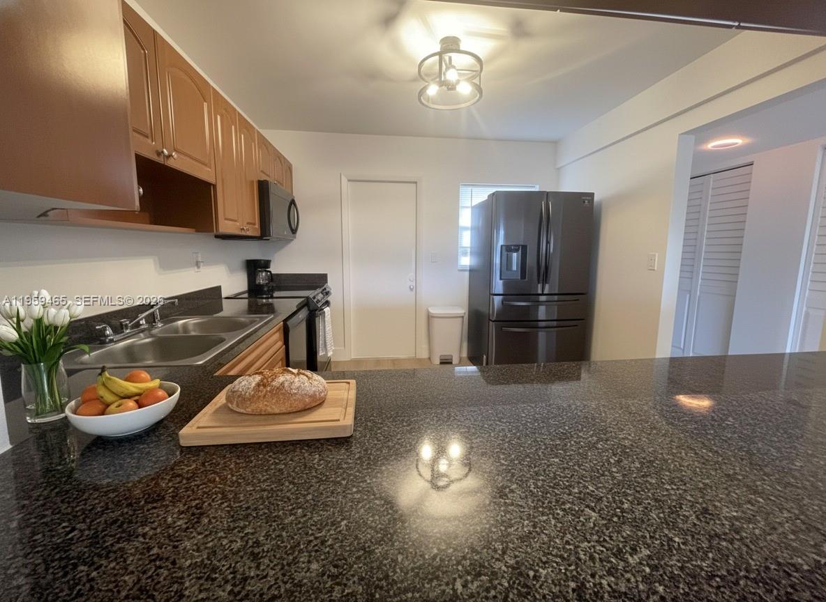 BAFFY WOODS CONDO - Residential Lease