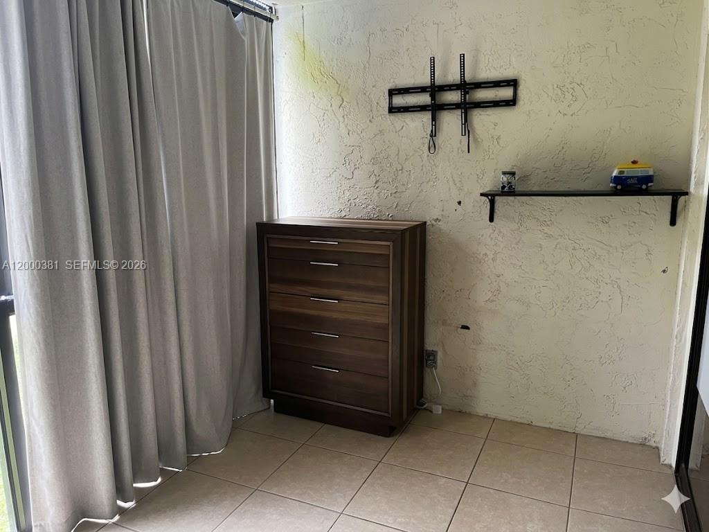 MEADOWRIDGE EAST CONDO - Residential