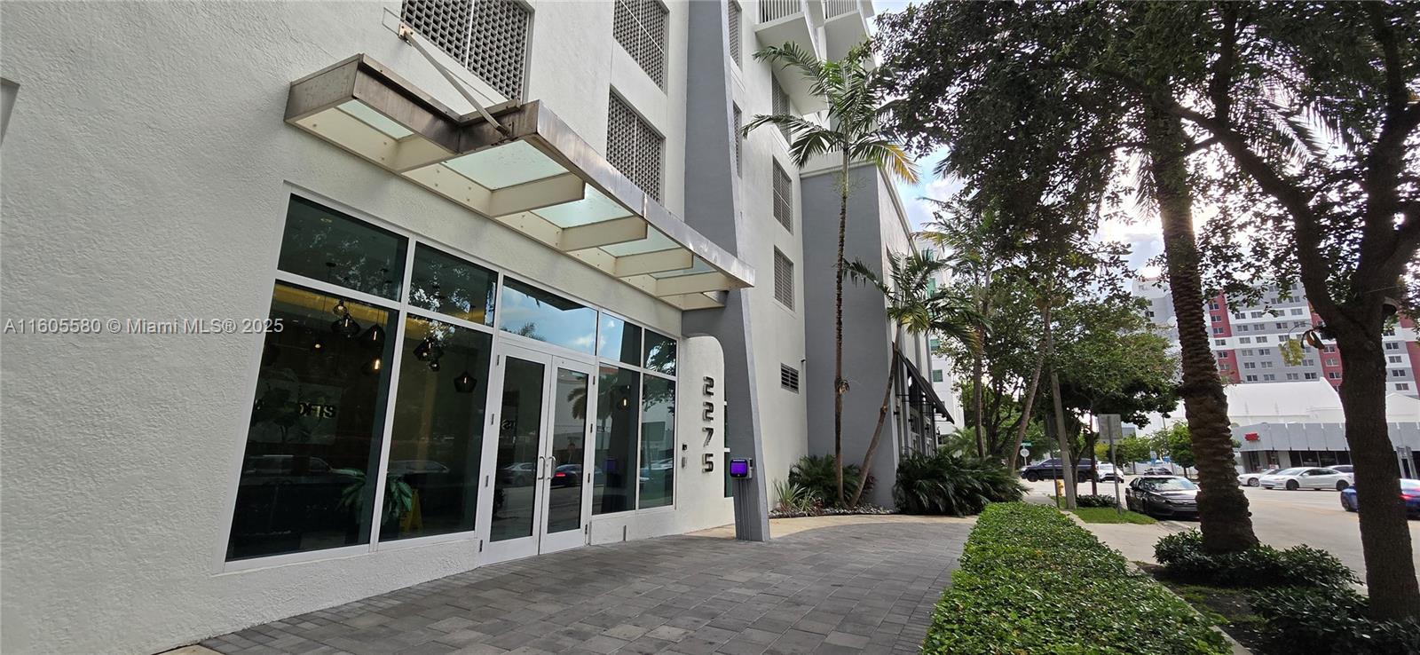UPTOWN LOFTS CONDO - Residential