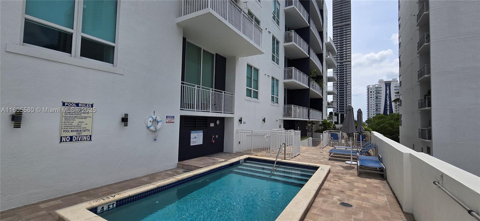 UPTOWN LOFTS CONDO - Residential