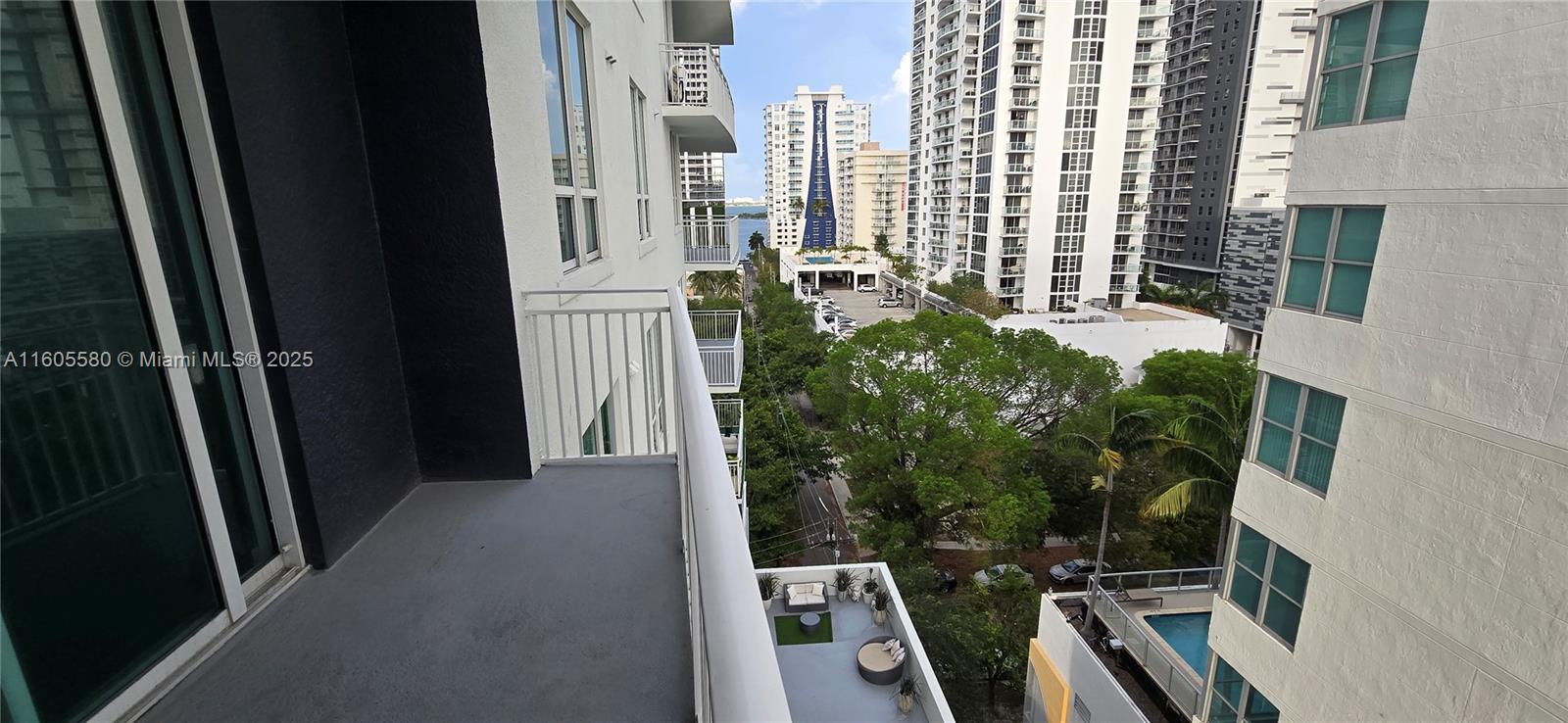 UPTOWN LOFTS CONDO - Residential