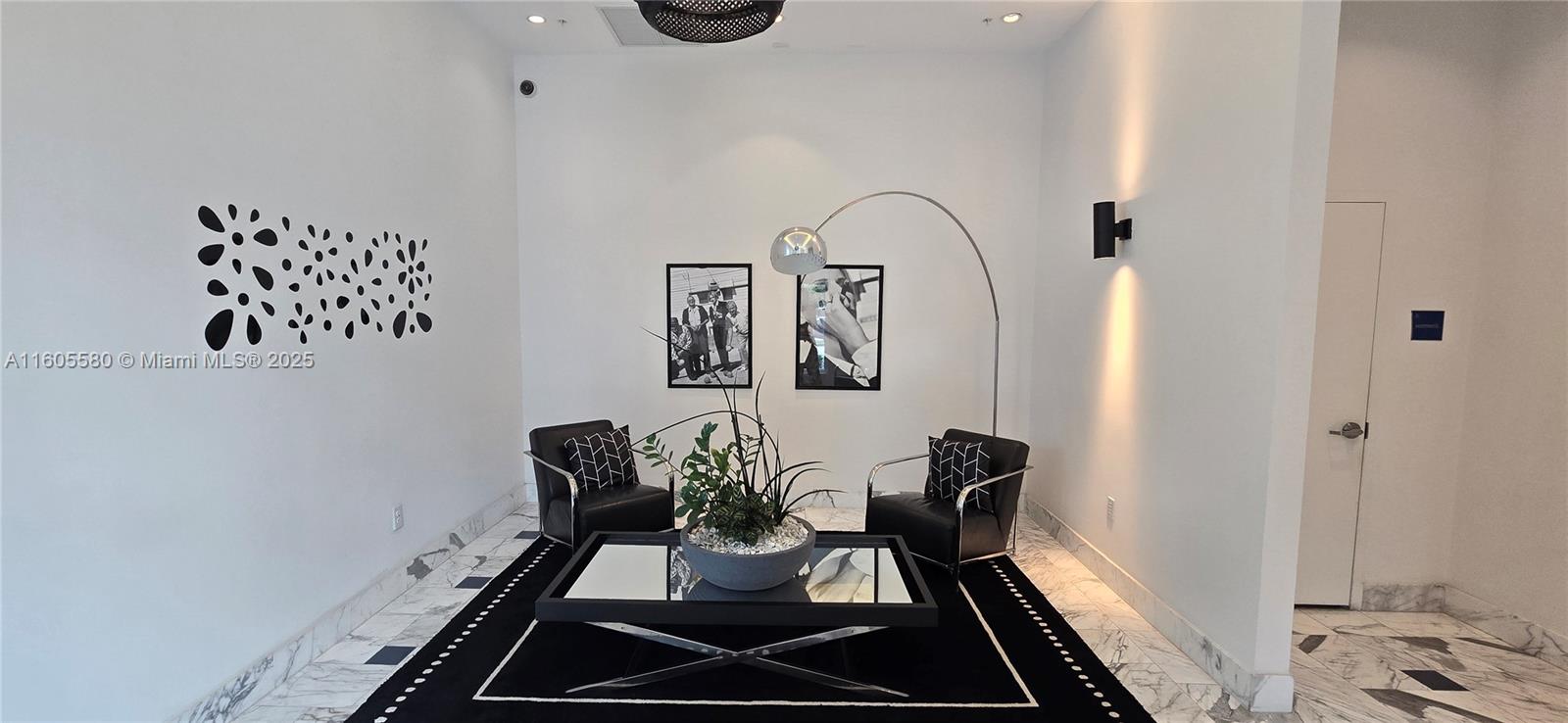 UPTOWN LOFTS CONDO - Residential