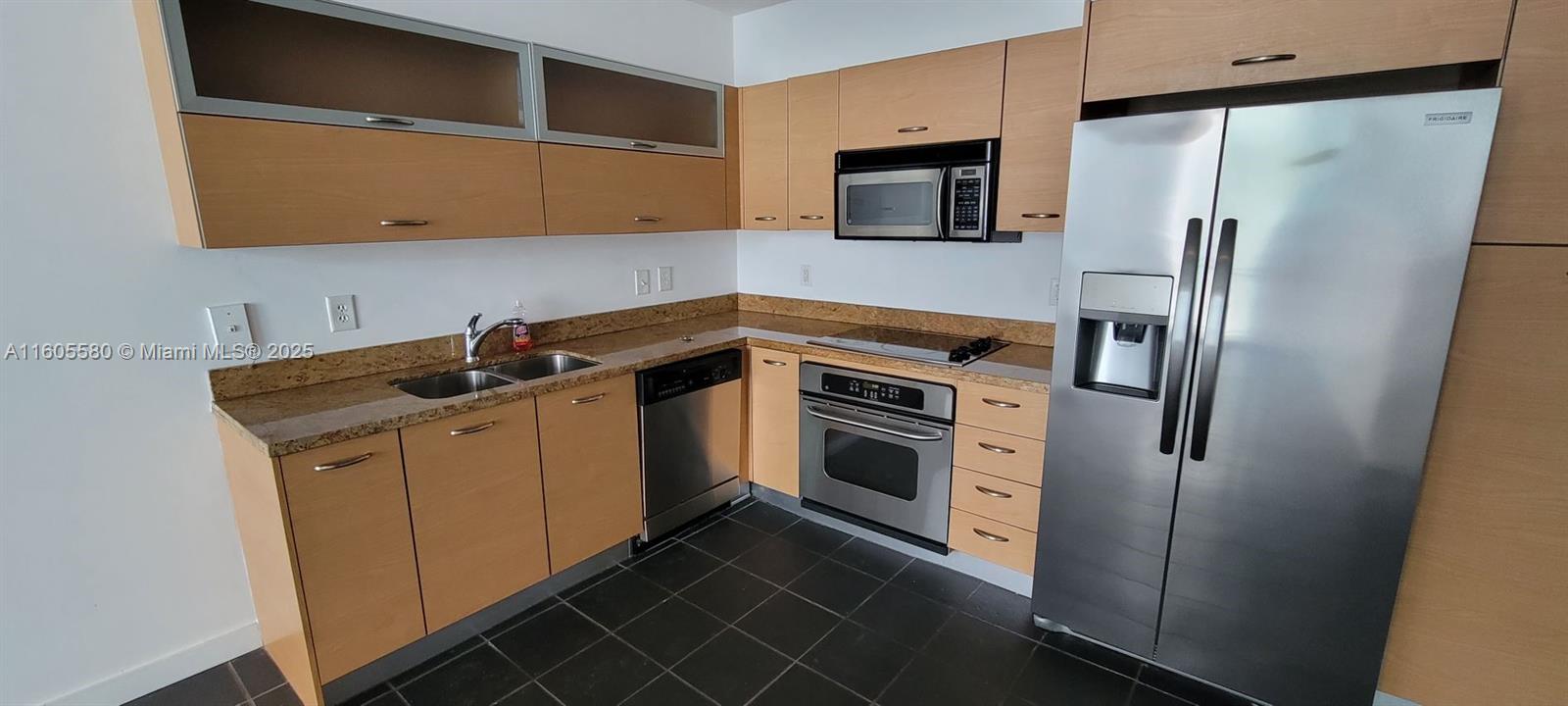UPTOWN LOFTS CONDO - Residential