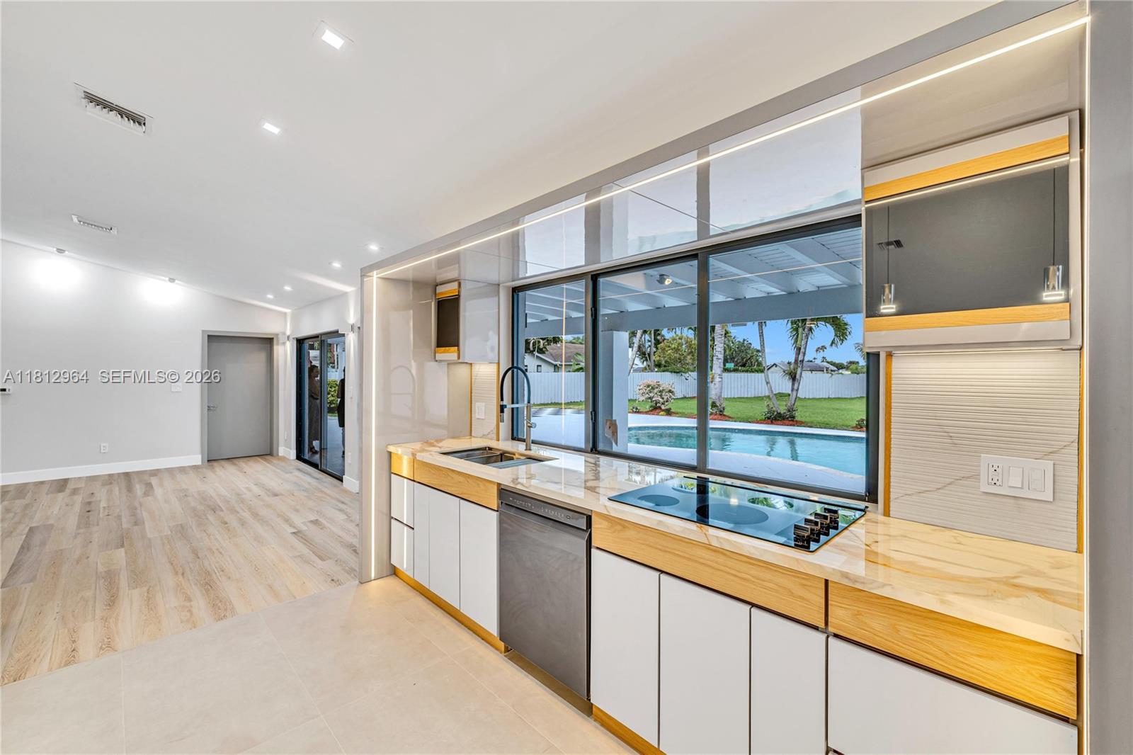 MARY ANN ESTATES 1ST ADDN - Residential