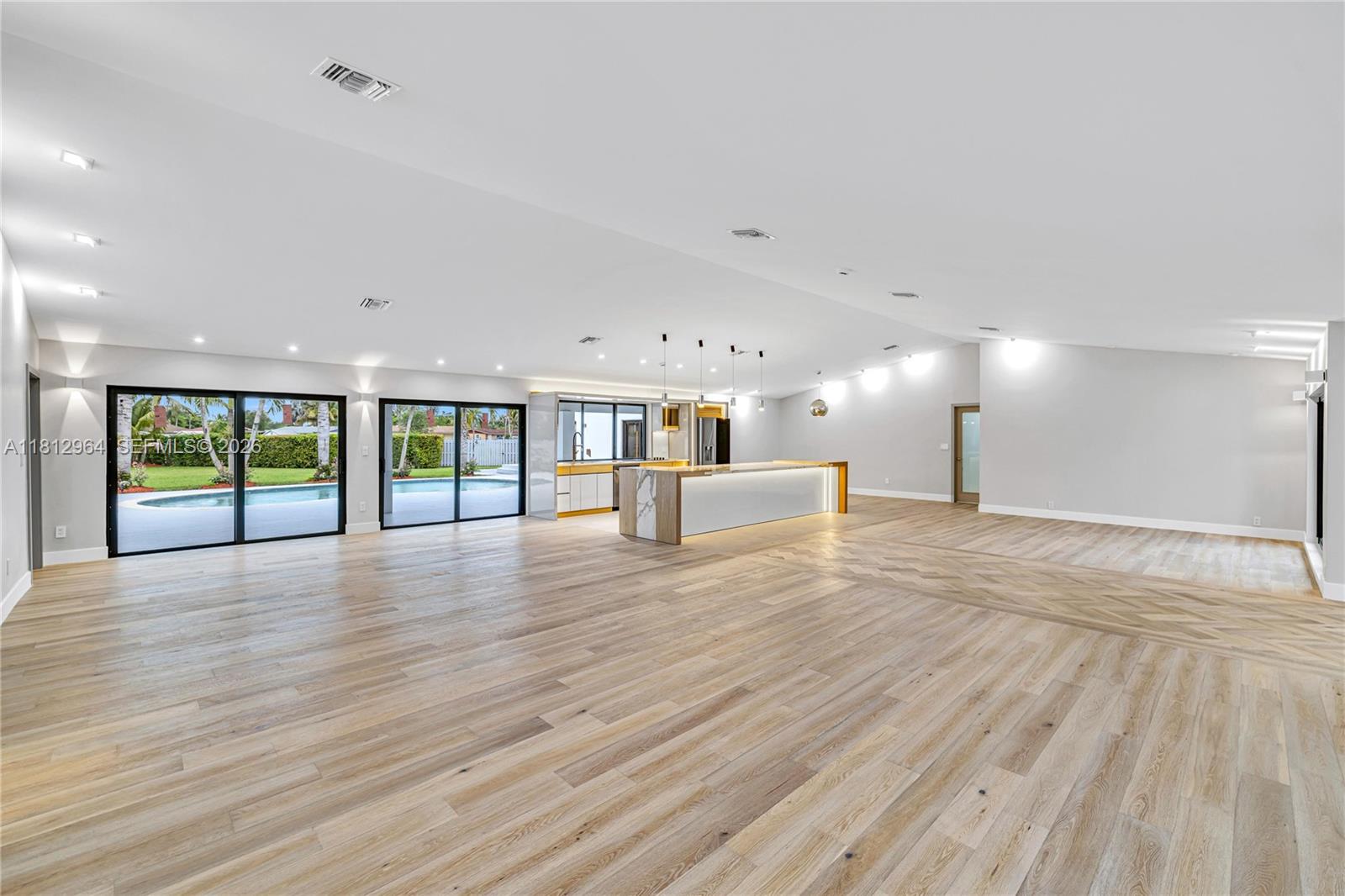 MARY ANN ESTATES 1ST ADDN - Residential