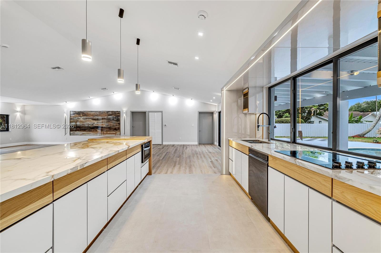 MARY ANN ESTATES 1ST ADDN - Residential