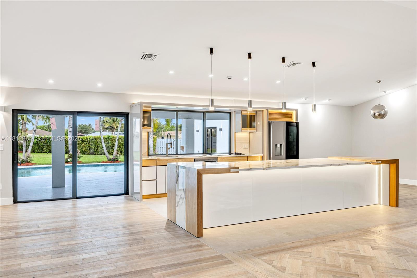 MARY ANN ESTATES 1ST ADDN - Residential