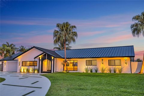 10600 SW 140th St Miami FL 33176