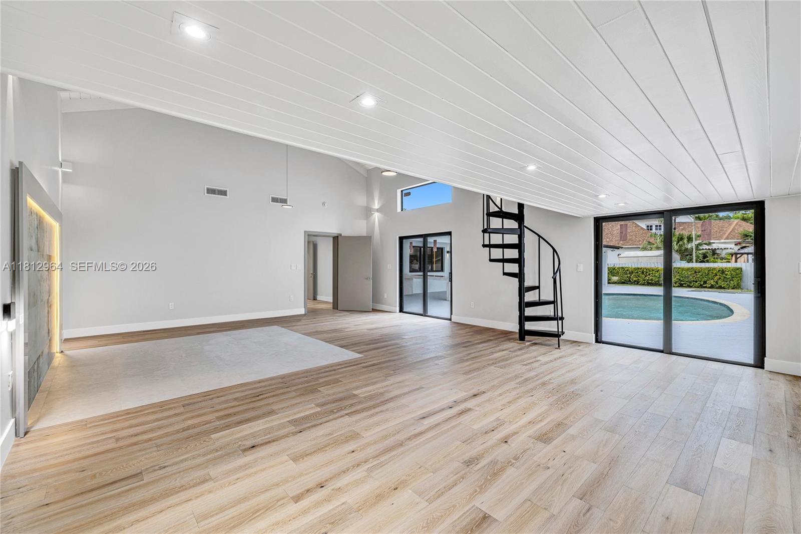 MARY ANN ESTATES 1ST ADDN - Residential