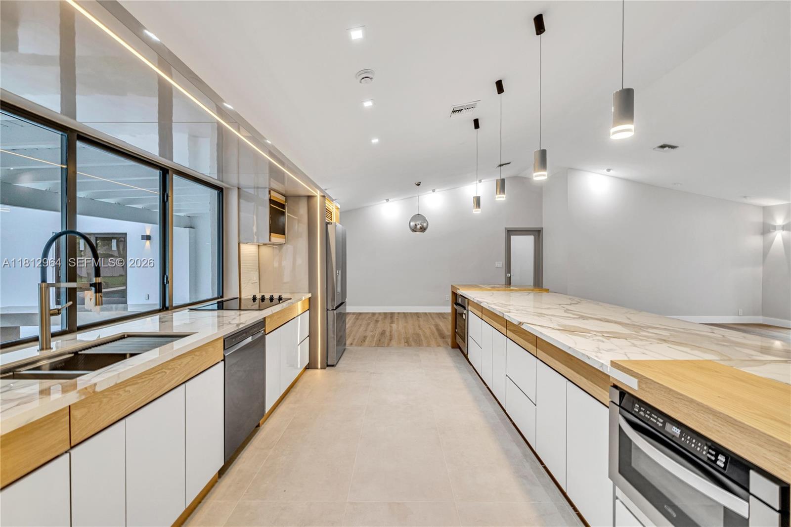 MARY ANN ESTATES 1ST ADDN - Residential