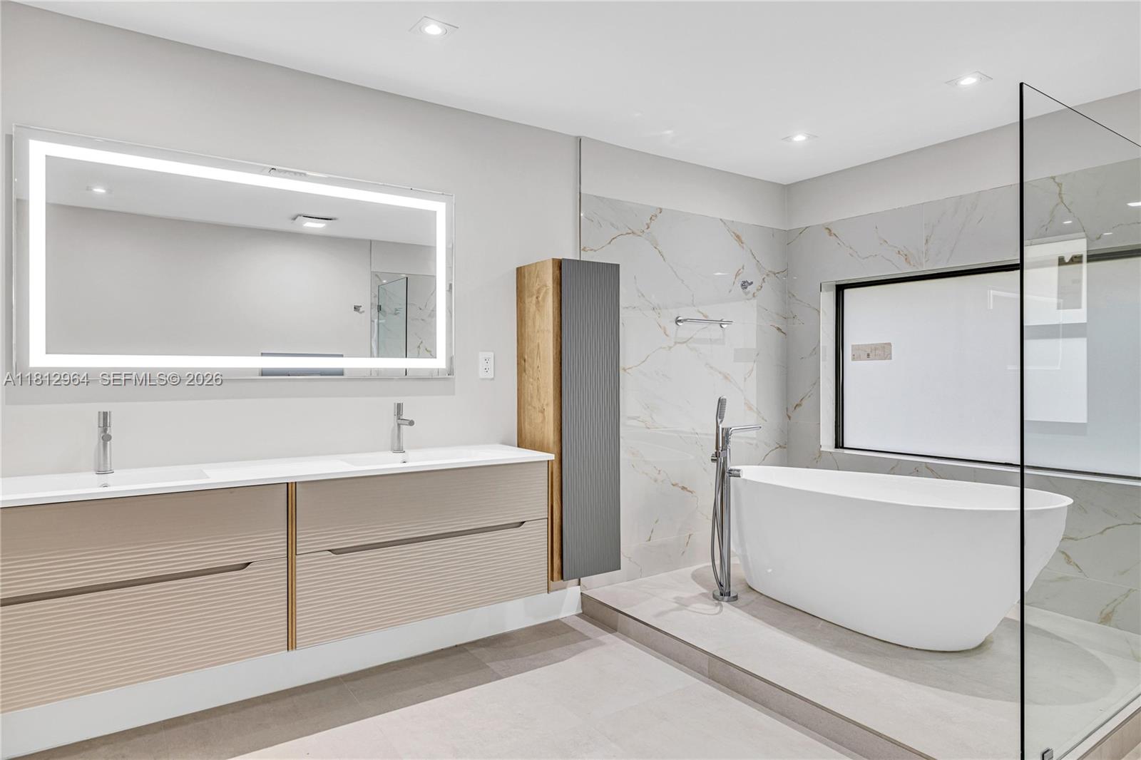 MARY ANN ESTATES 1ST ADDN - Residential