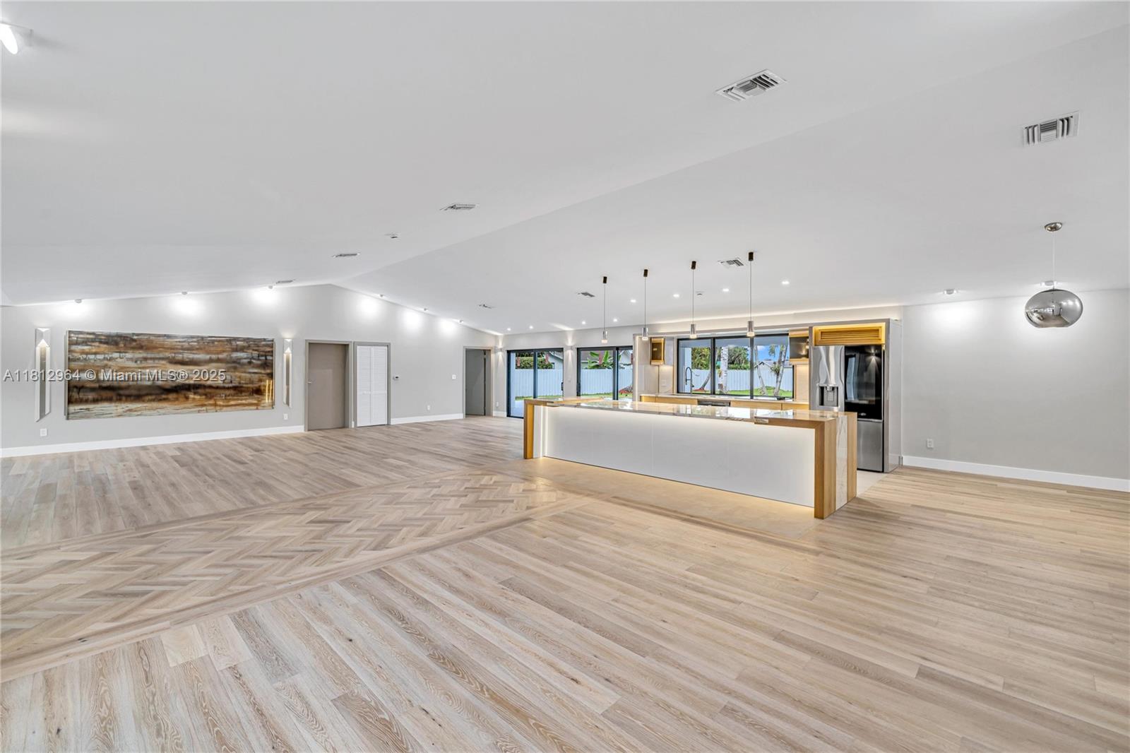 MARY ANN ESTATES 1ST ADDN - Residential