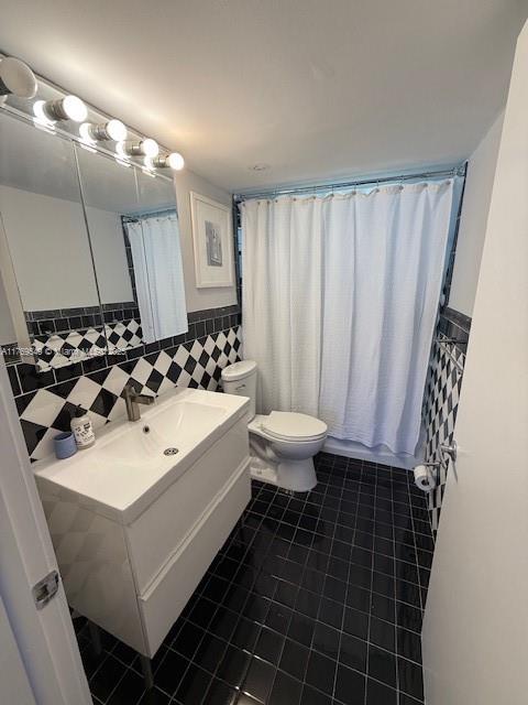 MERIDIAN PLAZA ASSOC COND - Residential