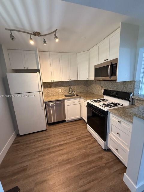 MERIDIAN PLAZA ASSOC COND - Residential