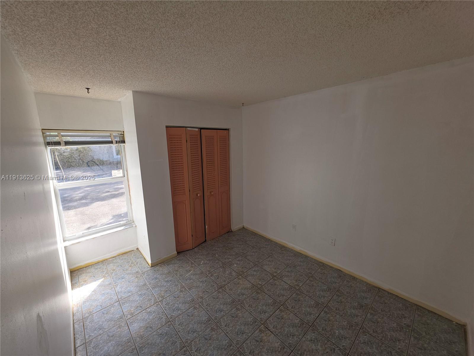 EVERGREEN HOMES VILLAS - Residential