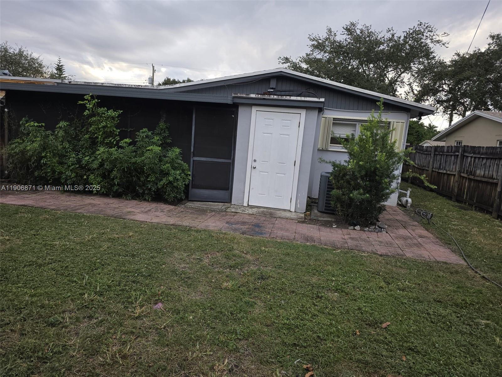 COOPER COLONY ESTATES - Residential Lease